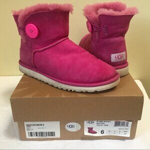 UGG Mini Bailey 1 Button Pink Magenta Boots Box Booties Shearling Fur Snow 6 Box
